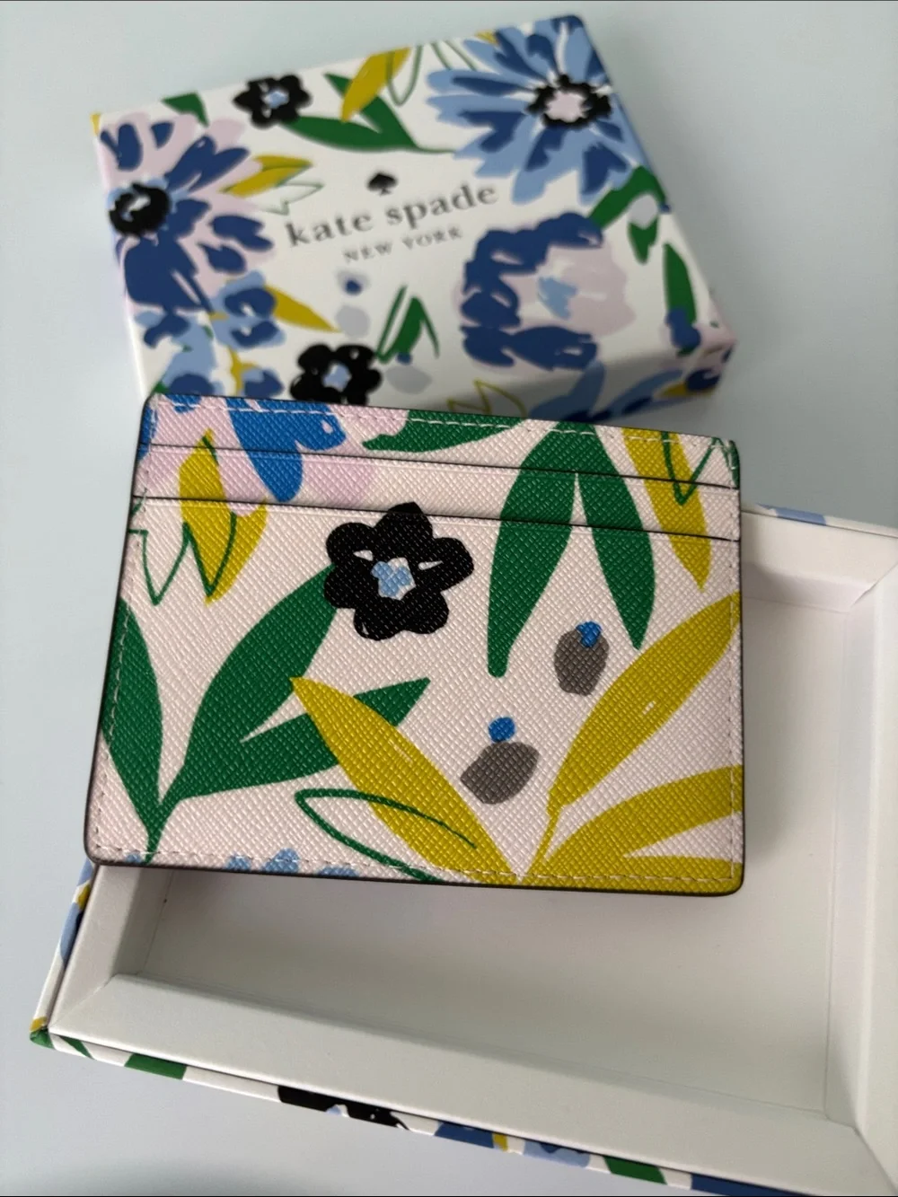NIB Kate Spade Floral Card Holder